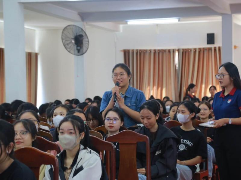 Ảnh hoạt động 2