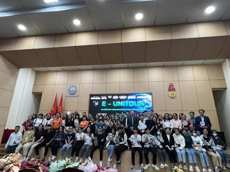 Ảnh hoạt động 1