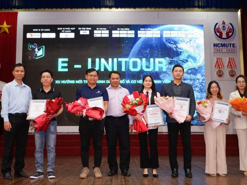 Ảnh hoạt động 2