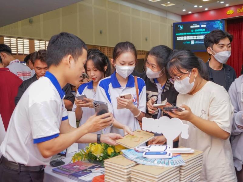 Ảnh hoạt động 4